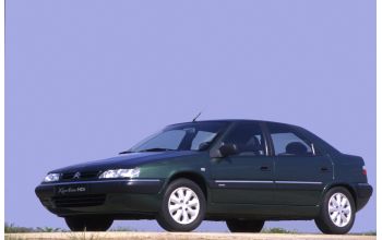 CITROËN XANTIA FETE SON 30ème ANNIVERSAIRE